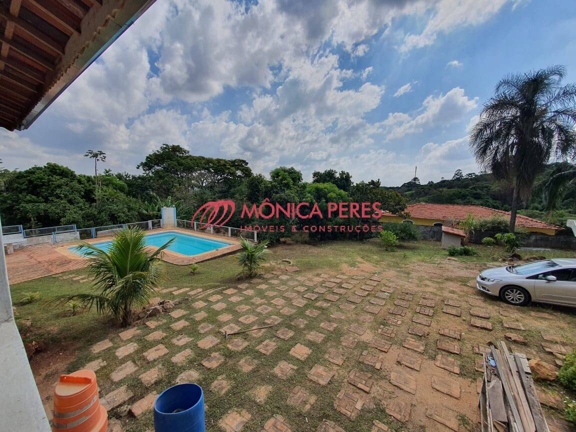 Casa à venda e aluguel com 4 quartos, 300m² - Foto 3