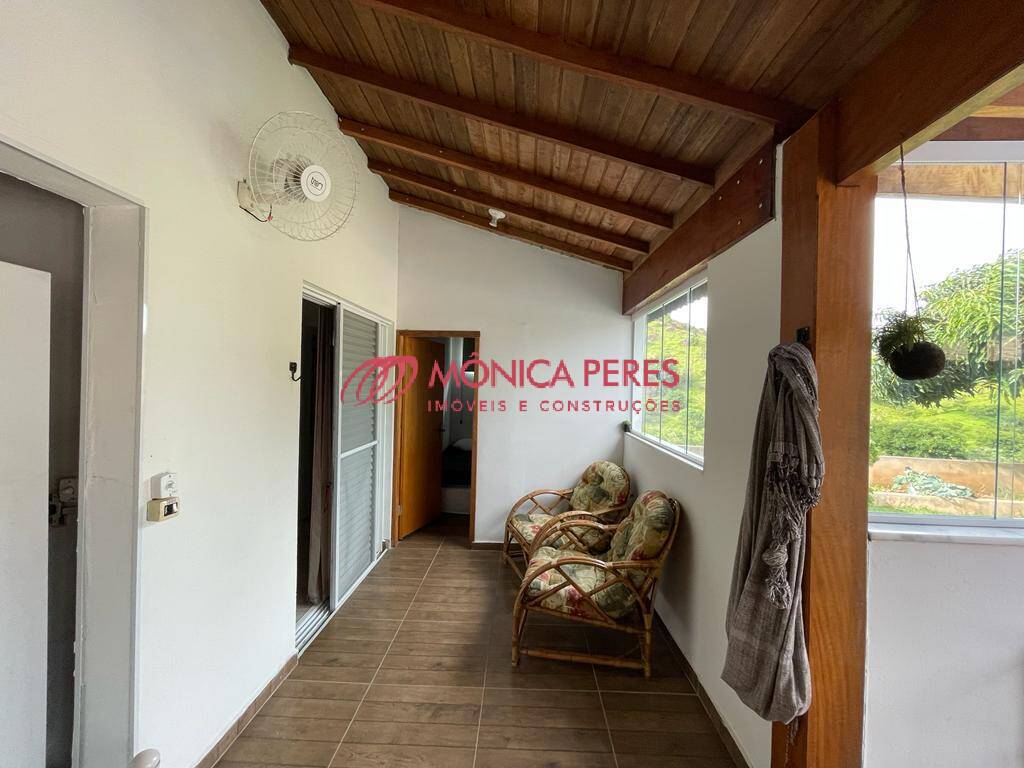 Casa à venda com 4 quartos, 260m² - Foto 13