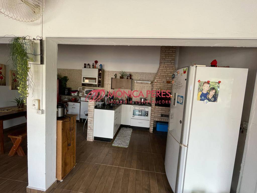 Casa à venda com 4 quartos, 260m² - Foto 29