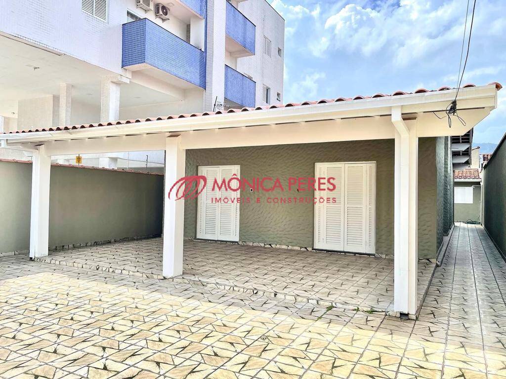 Casa à venda com 4 quartos, 210m² - Foto 1