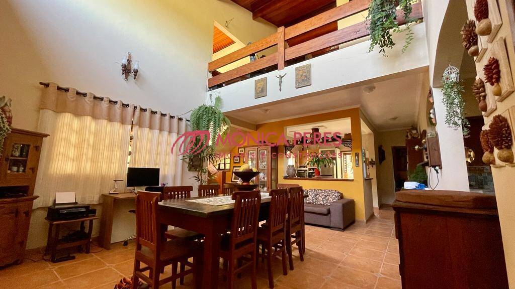 Casa à venda com 3 quartos, 340m² - Foto 9