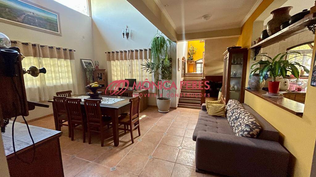 Casa à venda com 3 quartos, 340m² - Foto 10