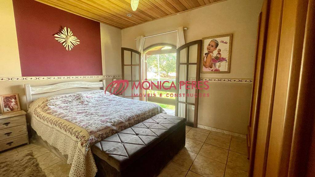 Casa à venda com 3 quartos, 340m² - Foto 15