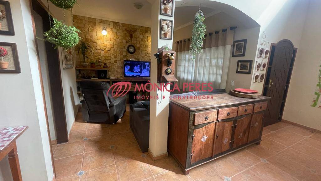 Casa à venda com 3 quartos, 340m² - Foto 20