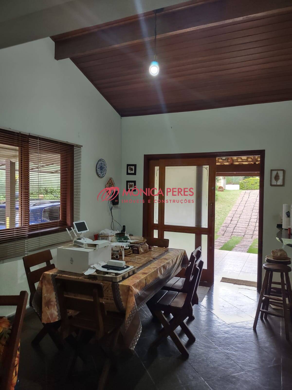 Casa à venda com 3 quartos, 222m² - Foto 24