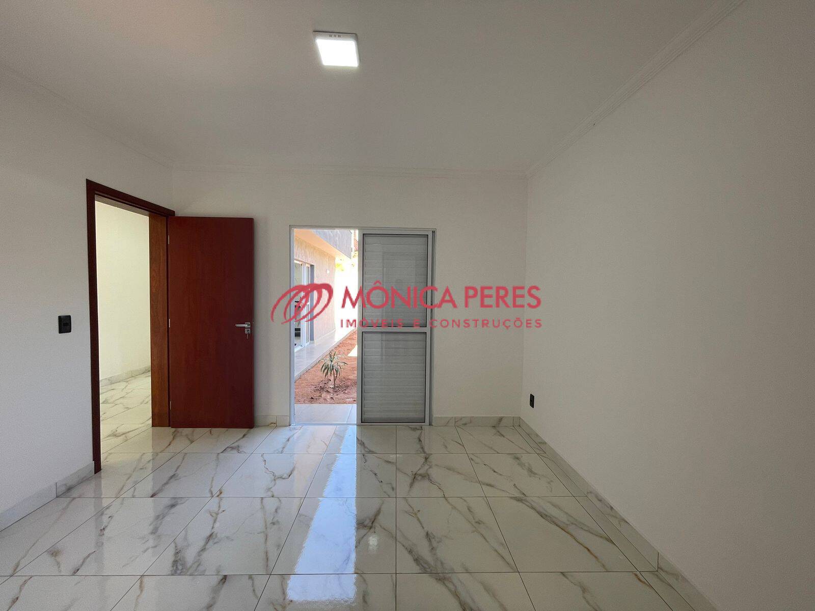 Casa à venda com 2 quartos, 90m² - Foto 6