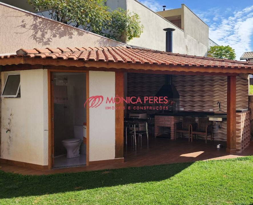 Casa à venda com 3 quartos, 296m² - Foto 4