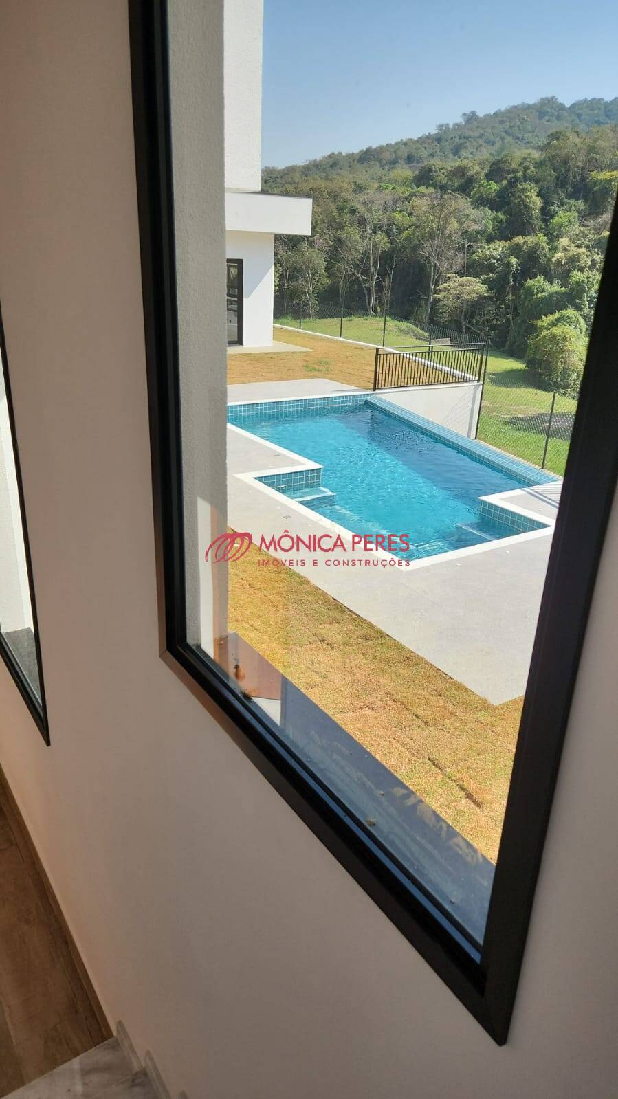 Casa à venda com 4 quartos, 290m² - Foto 9