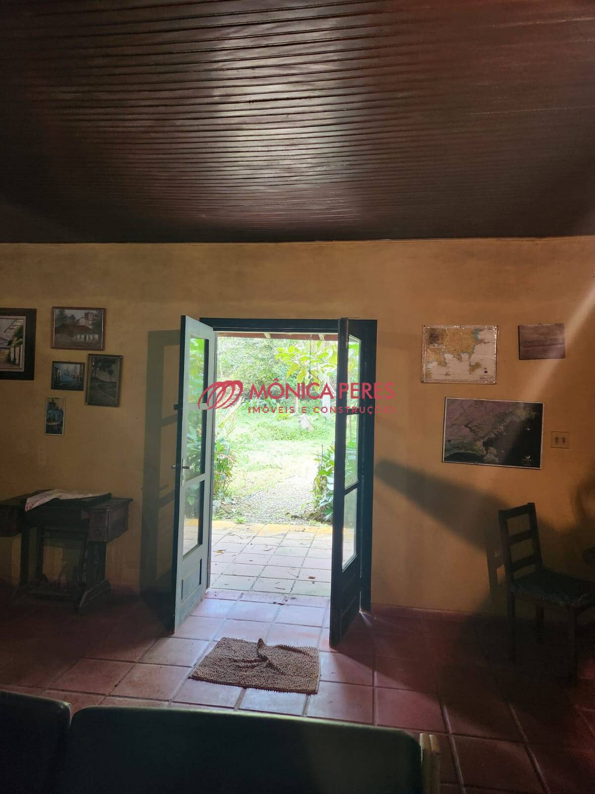 Casa à venda com 4 quartos, 250m² - Foto 15