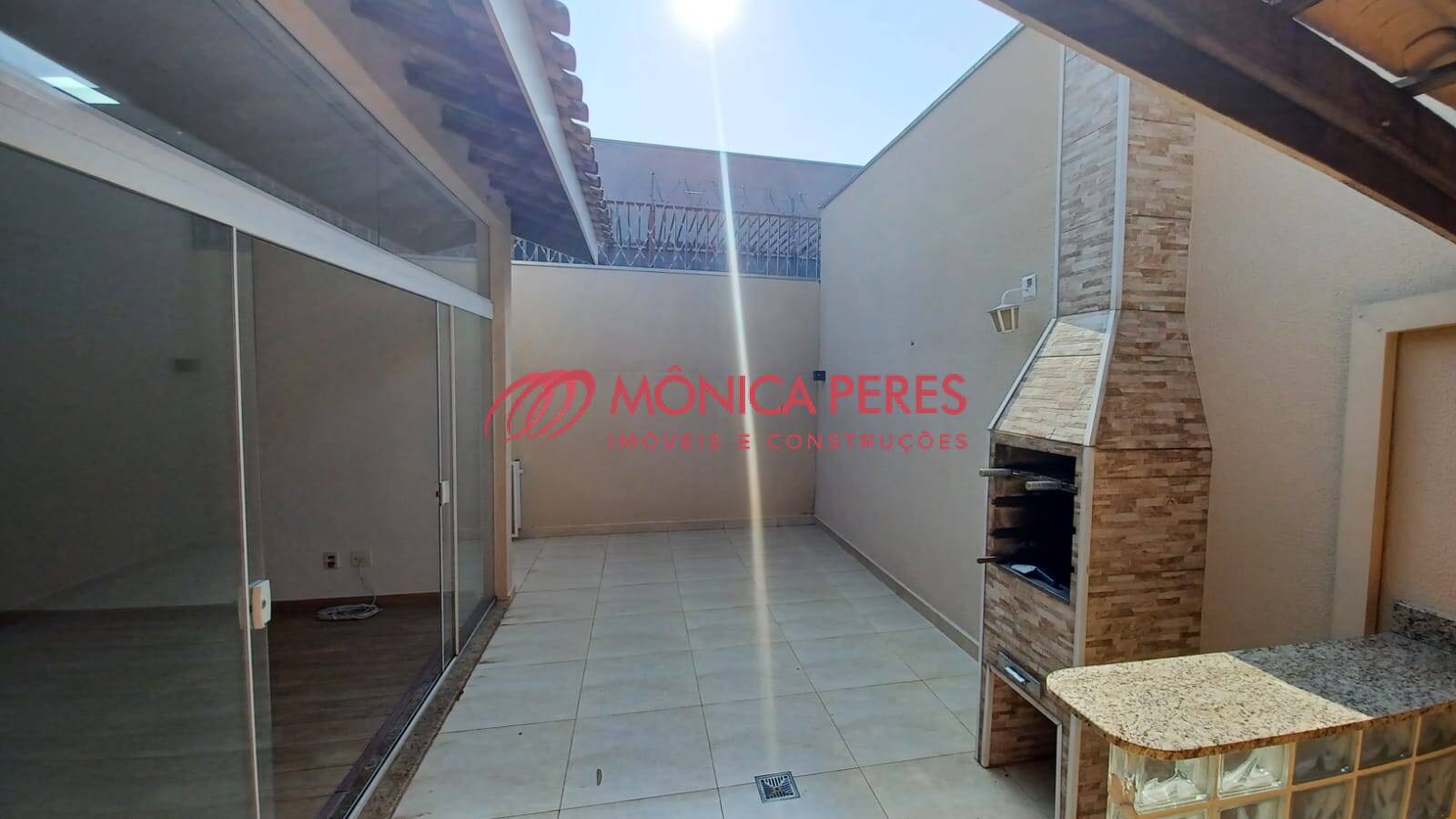 Casa à venda com 3 quartos, 97m² - Foto 25