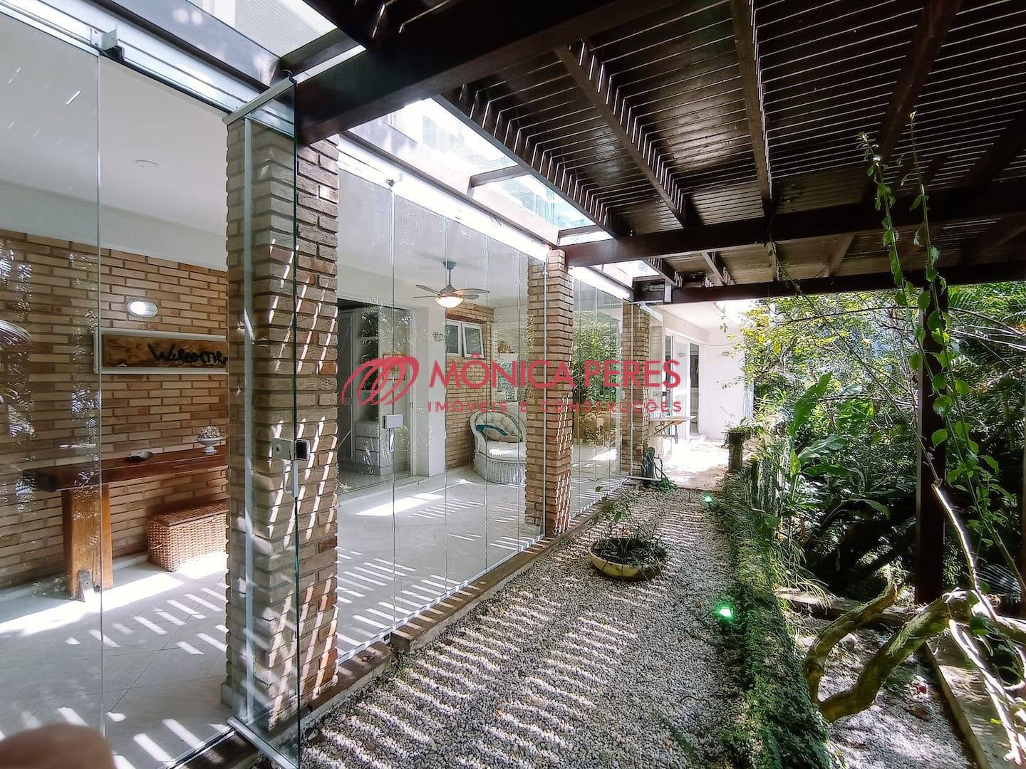 Casa à venda com 5 quartos, 350m² - Foto 54