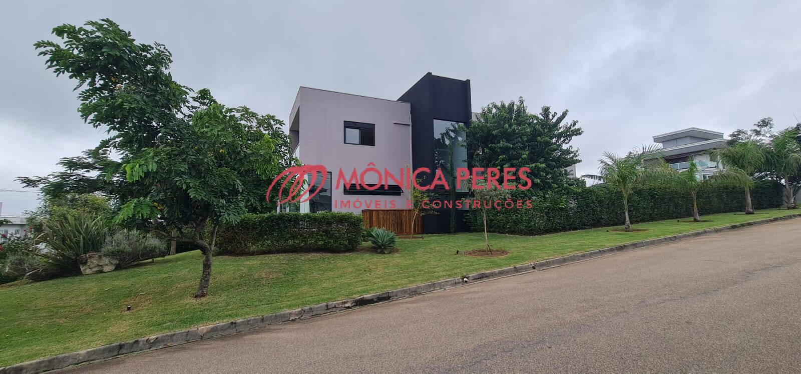 Casa à venda com 4 quartos, 405m² - Foto 36