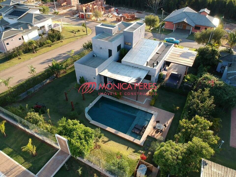 Casa à venda com 4 quartos, 405m² - Foto 2