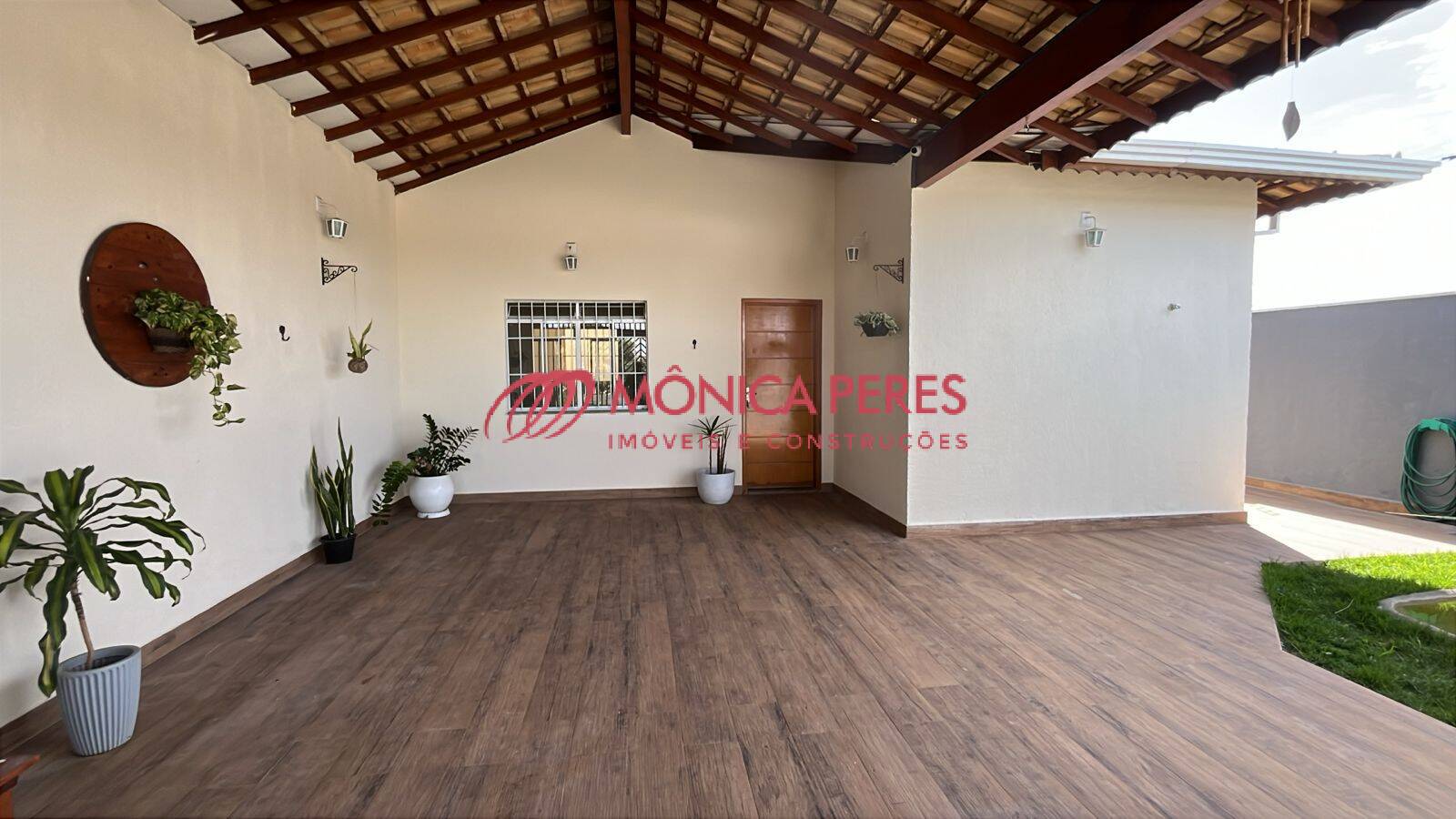 Casa à venda com 3 quartos, 126m² - Foto 2